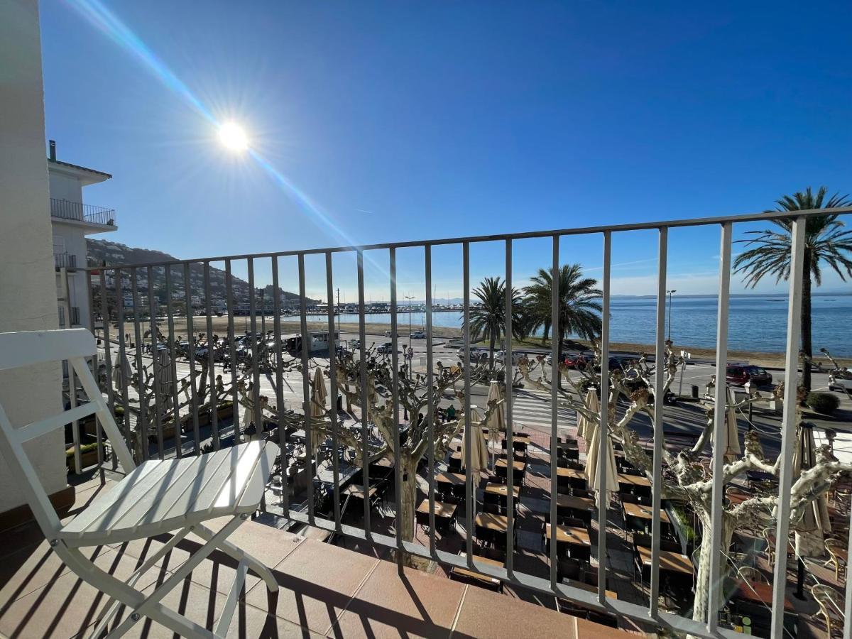 Apartaments Voramar ロザス エクステリア 写真